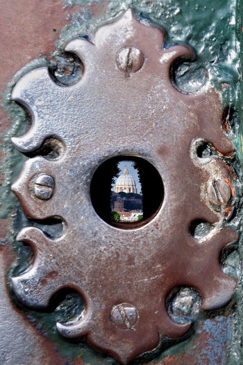 buco aventino roma